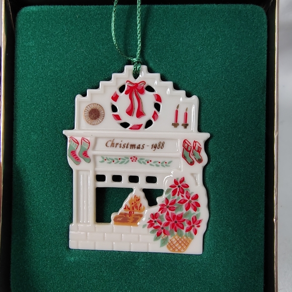 Lenox Other - 🎄Vintage Lenox 1988 Holiday Homecoming Ornament. Hearth